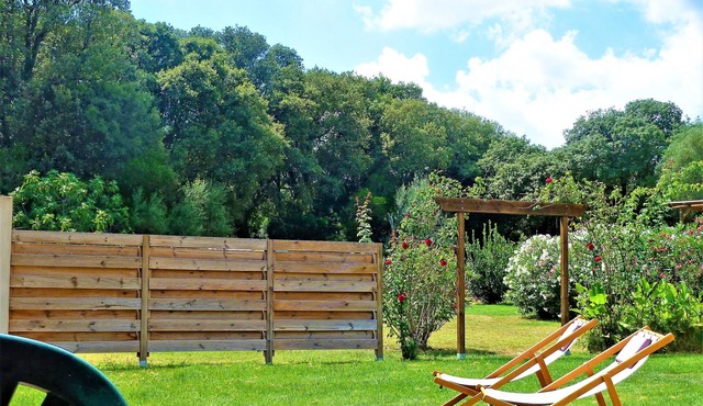 T2 villa les oliviers quiet with garden, air conditioning, wifi and barbecue