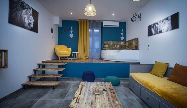 T2 with jacuzzi and terrace