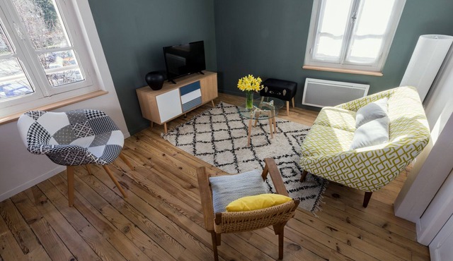 T2bis *, 200 m from the city center, 60m² with terrace