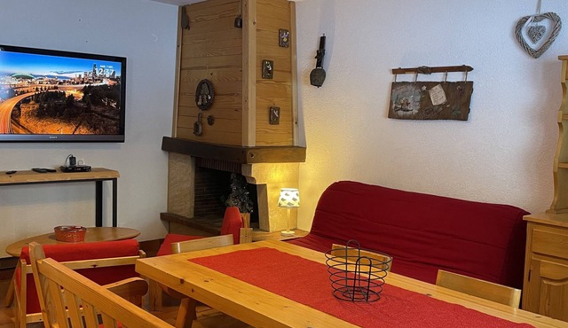 T3 6/8 sleeps 3* 57 m² Praz de Lys in the heart of the resort
