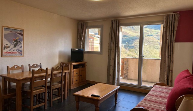 T3 6pers with track access Peyragudes, pool, parking