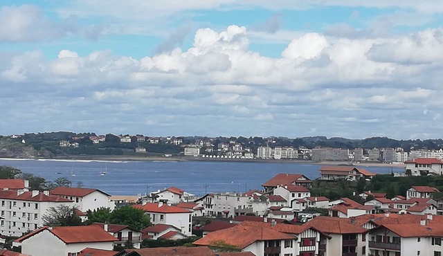 T3 70m2 1st floor family house 500 m from the beach and all amenities