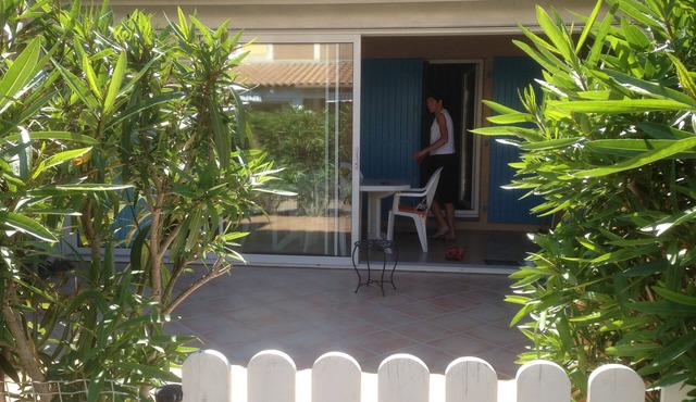 T3 air-conditioned villa with swimming pool in the clos de Socorro