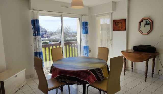 T3 apartment for 6 near Crouesty port