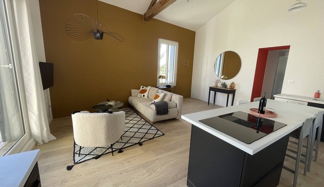 T3 apartment in traditional stone Mediterranean farmhouse