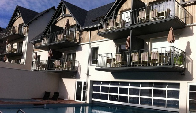 T3 apartment with swimming pool 50m from the beach