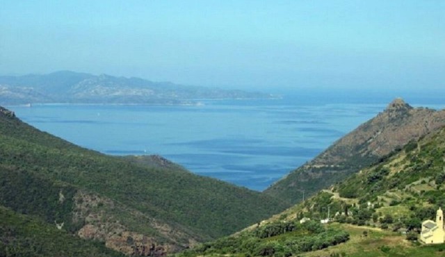 T3 attic apartment at the beginning of Cap Corse not far from St Florent near sea and mountains