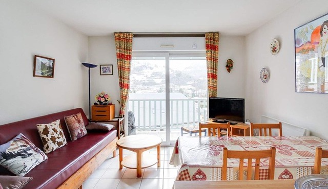 T3 Duplex 43m², 2 bedrooms, balcony, pets allowed, quiet, near amenities, 3 ski resorts