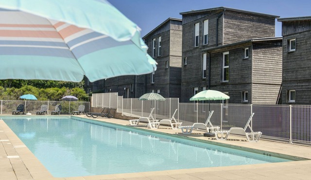 T3 duplex familial avec terrasse | Piscine