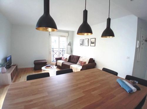 T3 en face de la gare, Terrasse-Rooftop, Parking