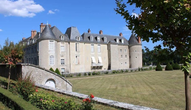T3 for 5 - Château Turret near Chambord