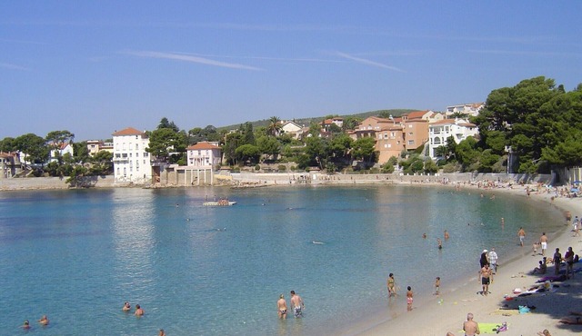T3 furnished -RDC beautiful Villa-100m from the beach Renécros, WIFI, Clim, Parking