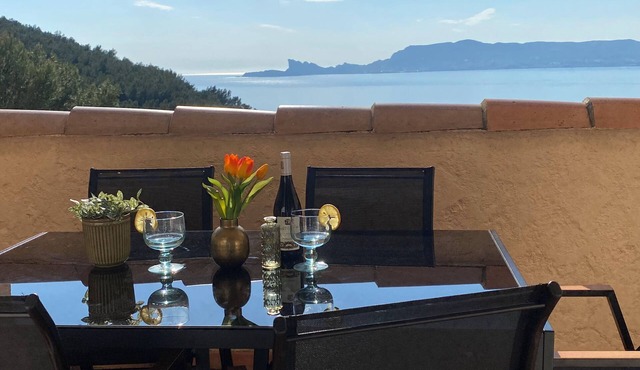 T3-LES TERRASSES DE LA MADRAGUE-SEA VIEW-PARKING LOT