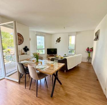 T3 lumineux avec terrasse et parking - Île de Nantes