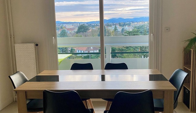 T3 Lumineux & Confortable. À Côté du Centre-ville. Idéal Pour une Famille