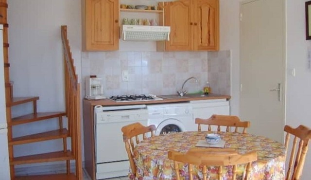 T3 N°1 GOLFE DE LAVA BORD DE MER AVEC PISCINE