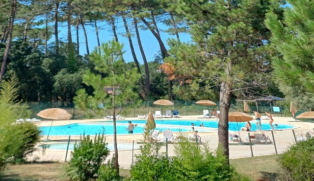 T3 Nature Ondres beaches with swimming pool and tennis court