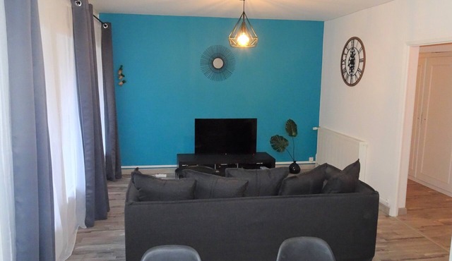 T3/T4 apartment near the banks of the Cher river