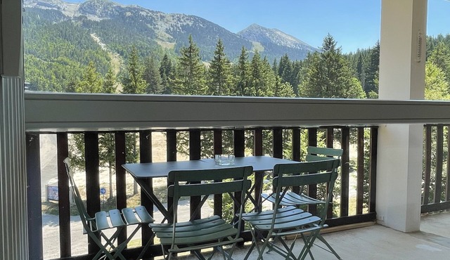 T3 with 2 bedrooms, large balcony in a quiet area, renovated and well-equipped