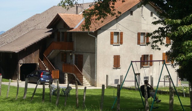 T3 with garden in mini farm 10 minutes from Thonon and Lake Leman