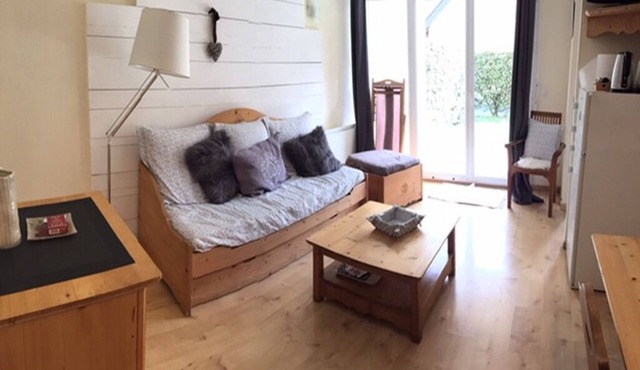 T3 with summer pool garden