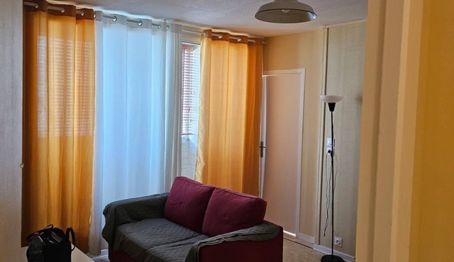 T4 35 min walk from Saint Pierre des Corps train station