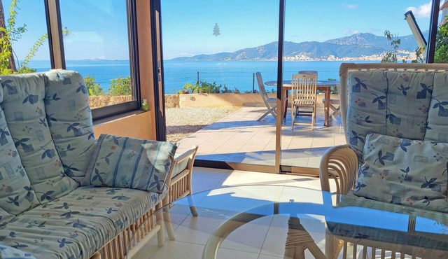 T4 - 95 m2, Porticcio, garden, garage option, large bedding 180+160. Wifi Fiber