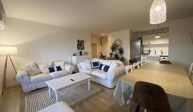 T4 Bord Canal du Midi, Piscine