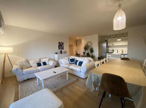 T4 bord canal du midi, piscine