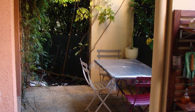 T4 near Hypercentre, private car box and loggia