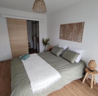 T4 spacieux+2 terrasse vue sur picine+parking gratuit