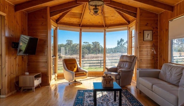 Tabbegong Farmstay Multi Family Home