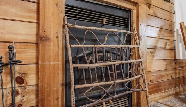 Table Rock Lake Cabin - Hawthorn #12 with Lake Access, Hot Tub, Outdoor Pool