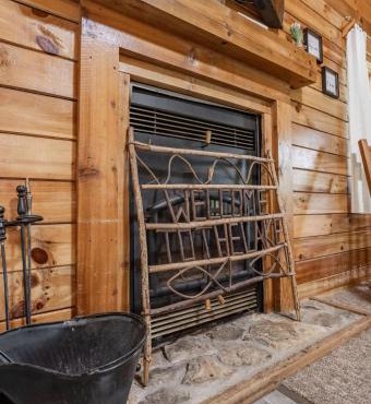 Table Rock Lake Cabin - Hawthorn #12 with Lake Access Hot Tub Outdoor Pool