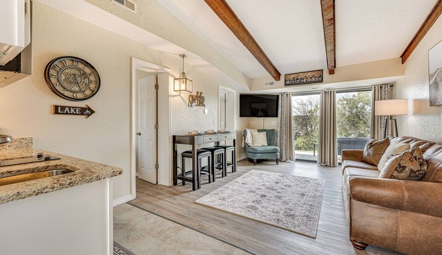 Table Rock Lake Access at Cozy Lakeside Escape