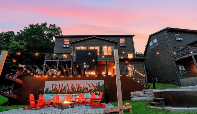 Table Rock Lake Views, Boat slip Included!