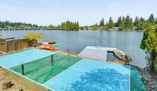 Tacoma Home on Steilacoom Lake w/Dock!