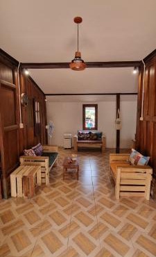 Taefoo Sunny Limasan House - For Married Couple Only