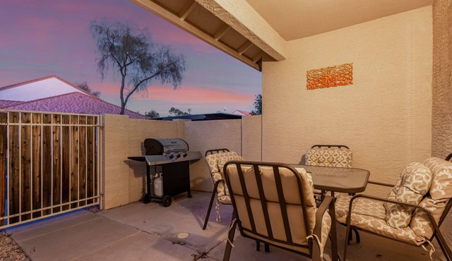 Tahiti Sunrise - Exquisite Alta Mesa Townhome