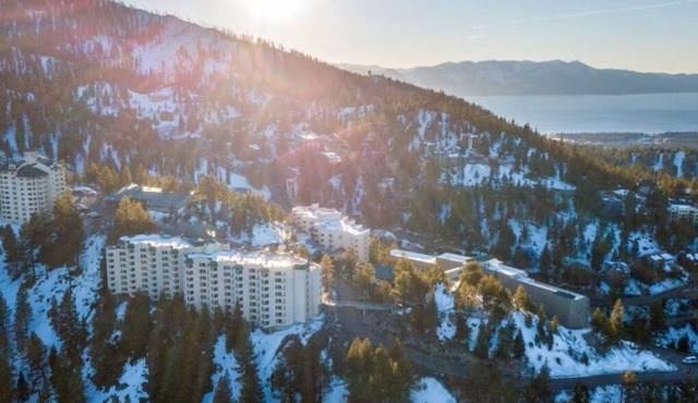 Tahoe Getaway Villa w/Pool, Fitness Center