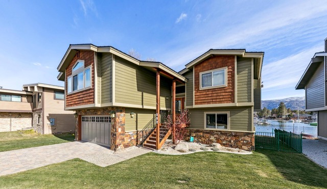 Tahoe Keys Lakefront 5BR 4BA Hot Tub, Billiards