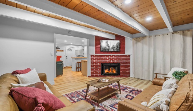 Tahoe Mountain inn