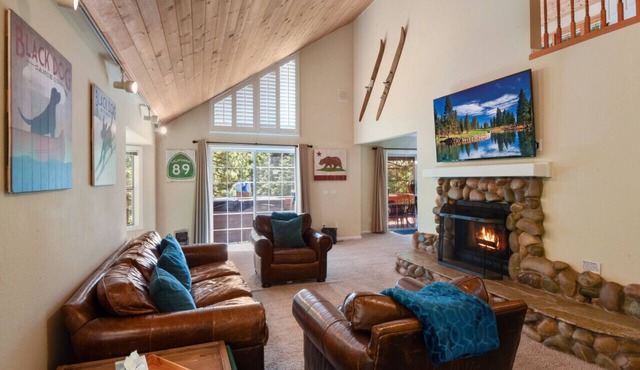 Tahoe Vista Home with Spa close to Northstar and Lake