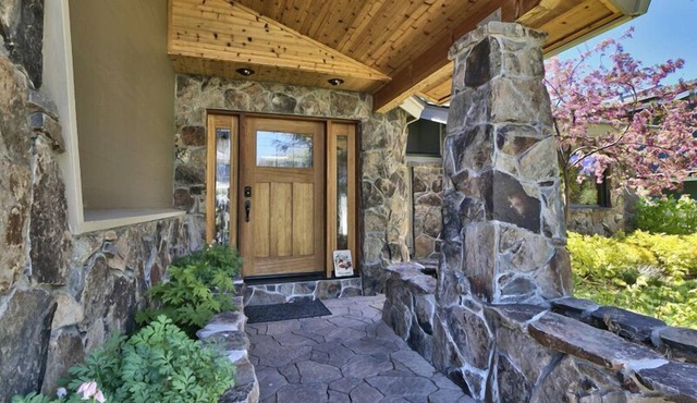 Tahoe Waterfront Mountain Luxury Lodge