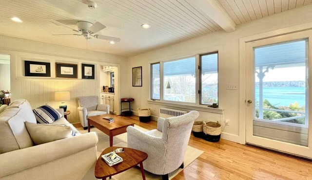 Tailwinds - Upscale Oceanfront! Stunning Views!