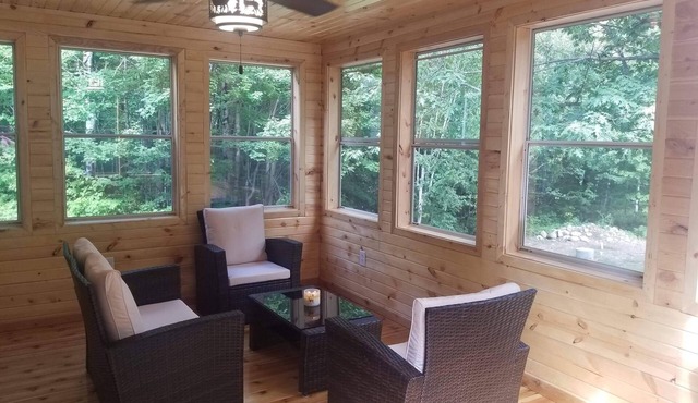 Tainter Cabins