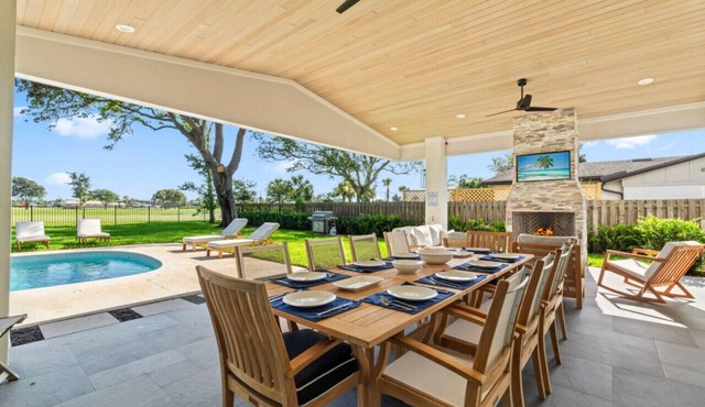 Taj Duval, Sleeps 14, Saltwater Pool