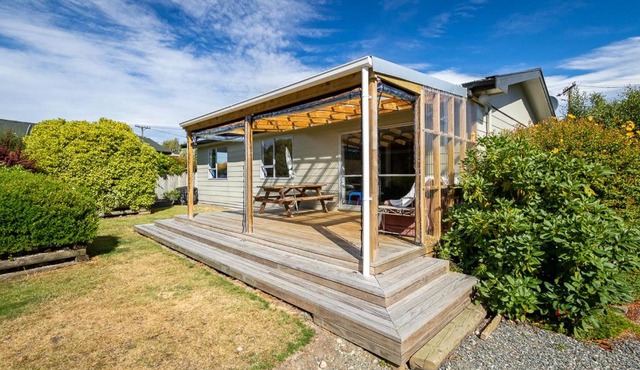 Takahe Cabin - Te Anau Holiday Home