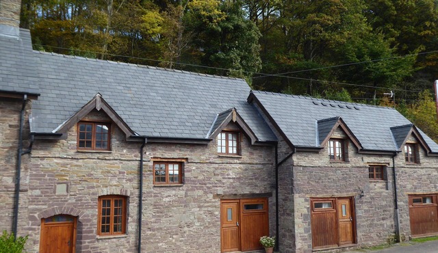 Take a wonderful break at Bryn Bwthyn - perfect for families and groups.