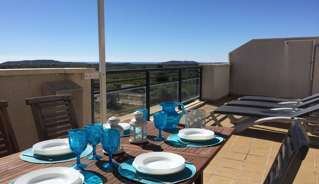TAKE ADVANTAGE OF JULY AND AUGUST! Penthouse with UNIQUE terrace with BBQ and chill-out!